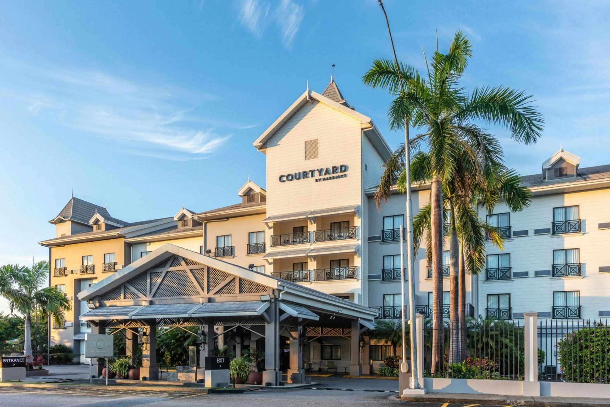 西班牙万豪万怡酒店 Port of Spain 外观 照片